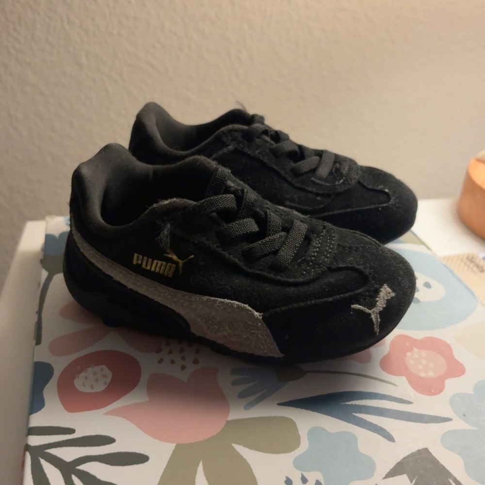 Puma Black Sneakers Classic Design Low-Top